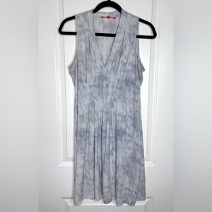 Gray and white print dress with pleats in front